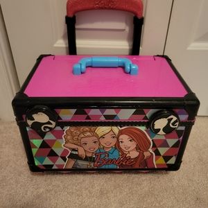 Barbie Pink Sparkle And Shine Rolling Light Up Vanity/Makeup Train Case Playset